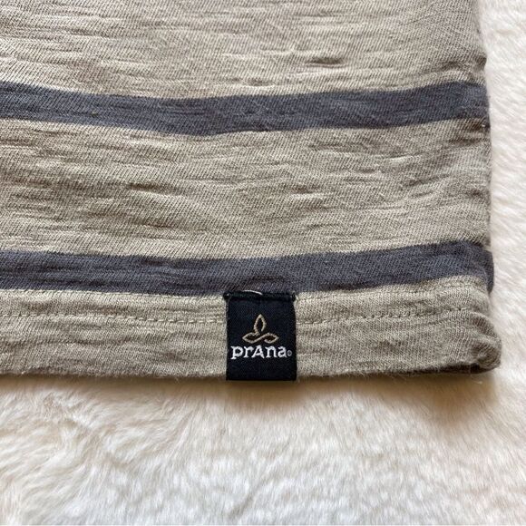 Prana Breyson Gray Stripe V-Neck T-Shirt 100% Organic Cotton Size Medium - Picture 6 of 9